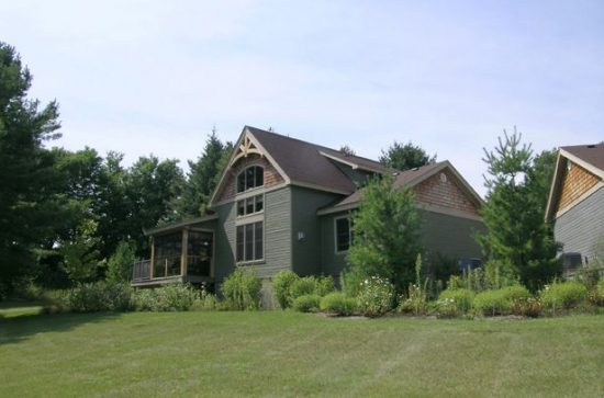 Normerica Timber Frame, Commercial Project, The Cottages at Diamond 'In the Ruff', Muskoka Lakes, Ontario, Exterior